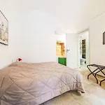 Scribano By Interhome موديكا