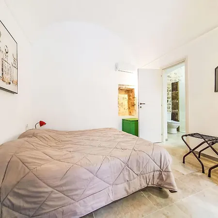 Scribano By Interhome Modica